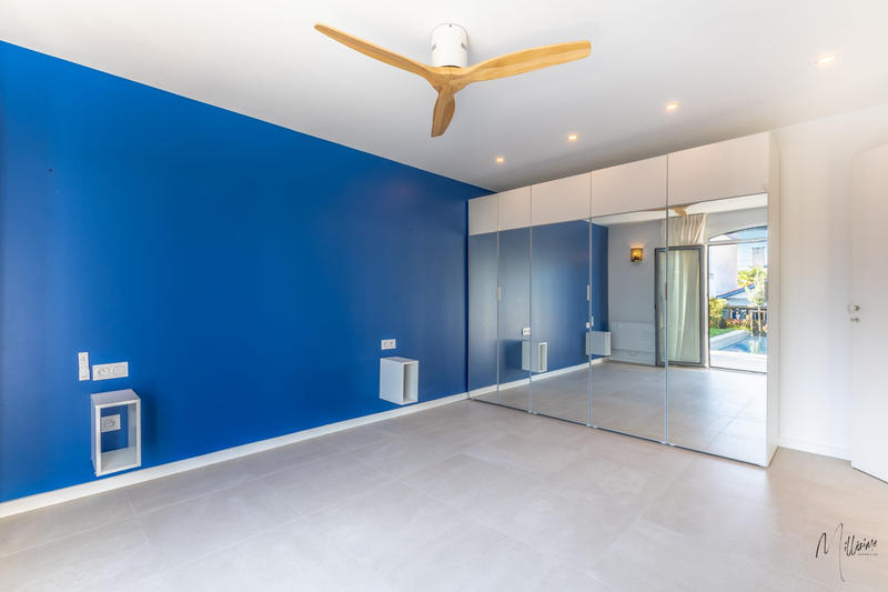 Maison - 195 m² - 7 pièces