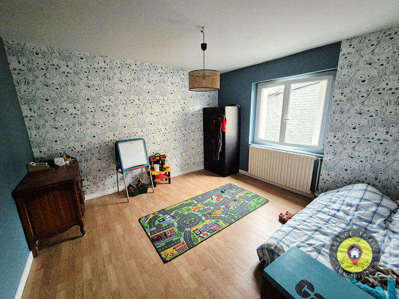 Maison - 159 m² - 7 pièces