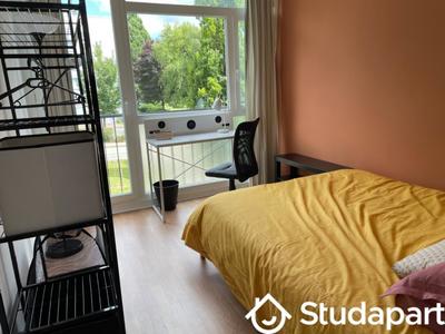 Chambre - 10 m² - 1 pièce