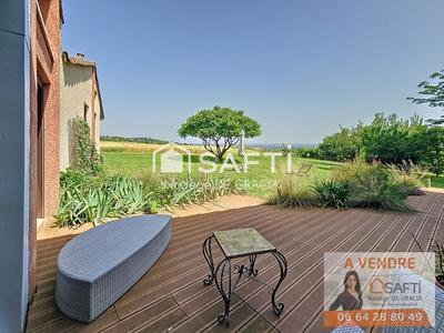 Maison - 263 m² - 7 pièces