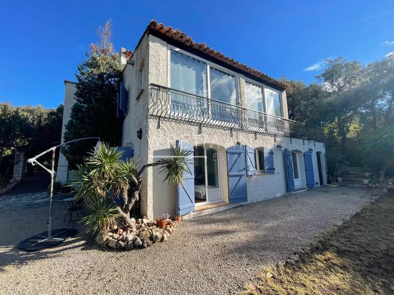 Villa - 190 m² - 7 pièces