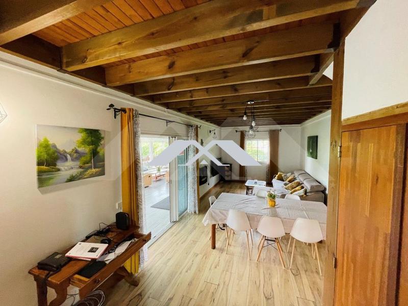 Maison - 334 m² - 7 pièces