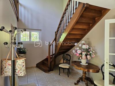 Maison traditionnelle - 244 m² - 5 pièces