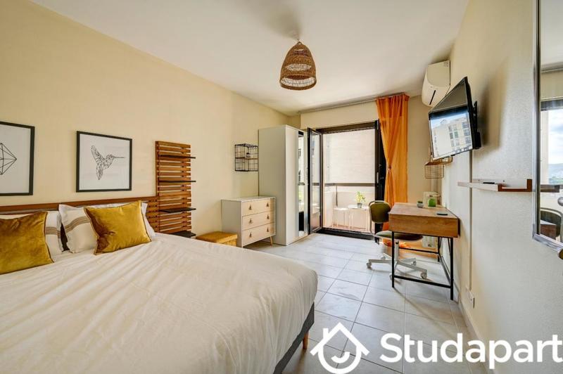 Appartement - 65 m² - 4 pièces