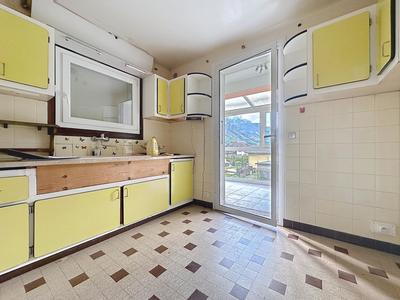 Maison - 170 m² - 8 pièces