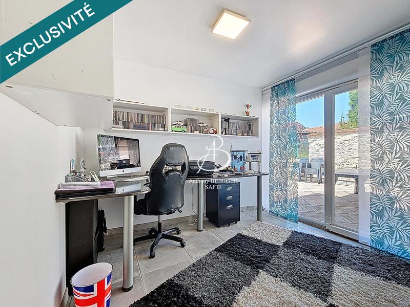 Maison - 240 m² - 8 pièces