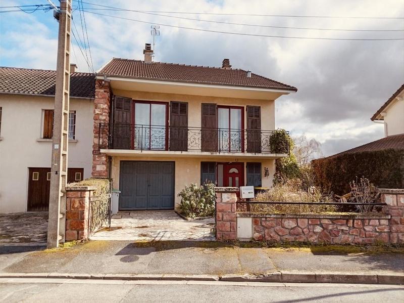 Maison - 152 m² - 10 pièces