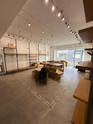 Local commercial - 83 m² - 2 pièces