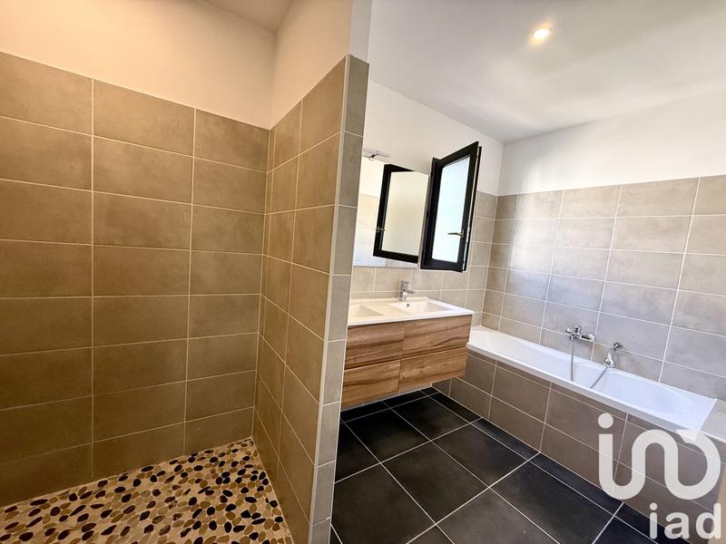 Maison - 93 m² - 4 pièces