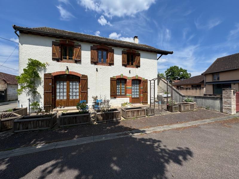 Maison - 187 m² - 6 pièces