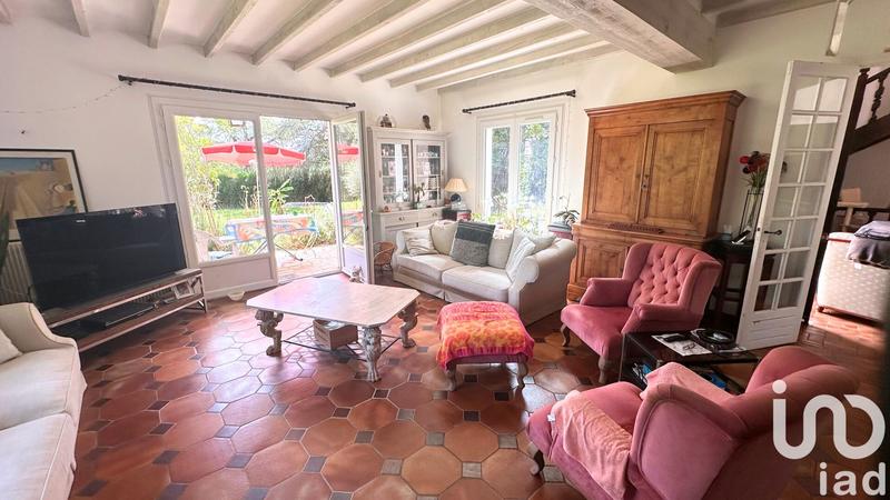 Maison - 233 m² - 10 pièces