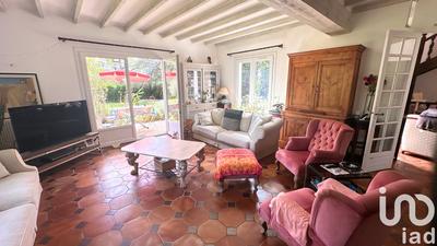 Maison - 233 m² - 10 pièces