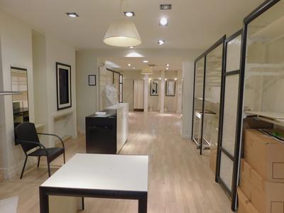 Local commercial - 85 m² - 2 pièces