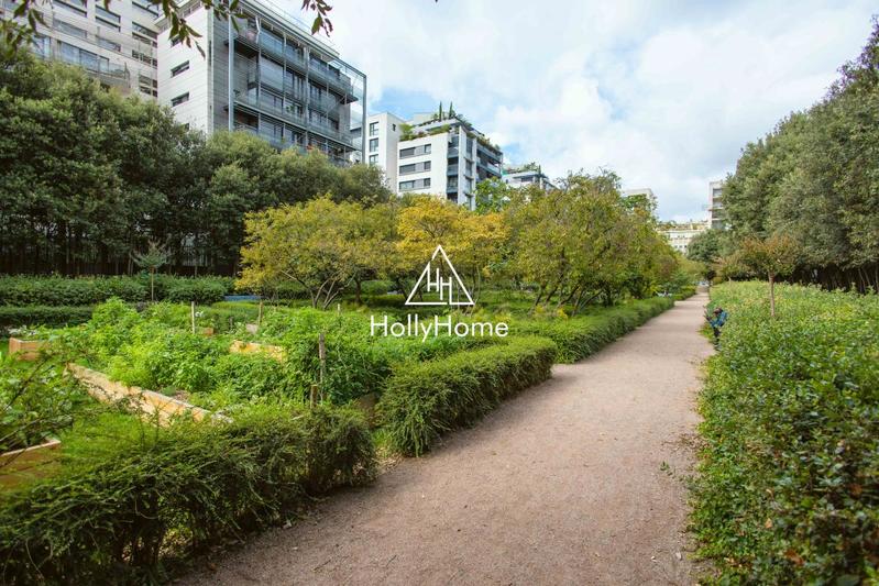 Appartement ancien - 85 m² - 4 pièces