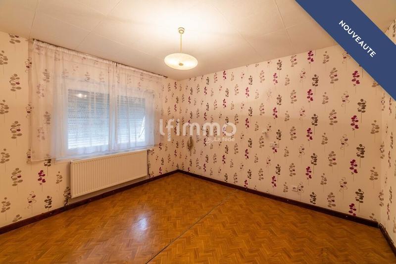 Maison - 180 m² - 7 pièces