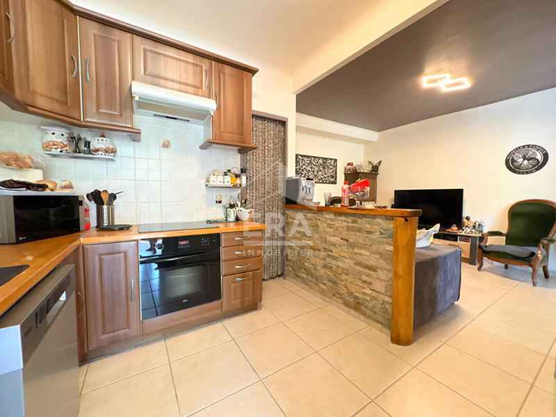 Maison - 93 m² - 4 pièces