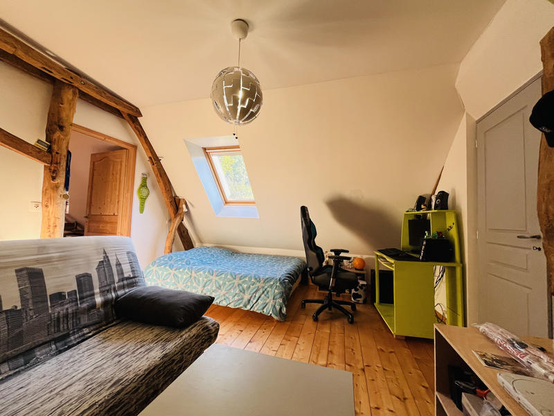 Maison - 235 m² - 8 pièces