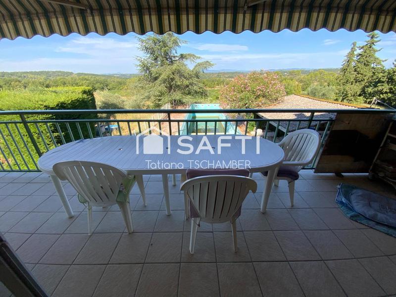 Maison - 327 m² - 9 pièces