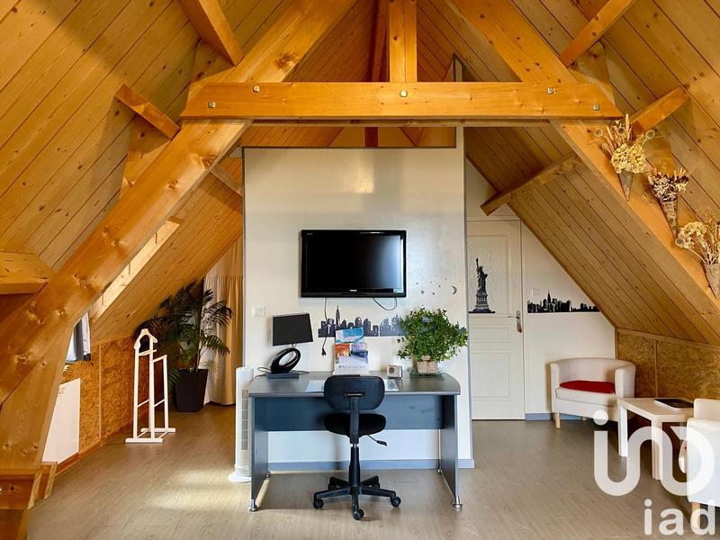 Maison - 250 m² - 9 pièces