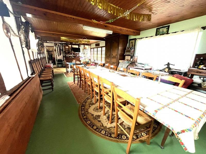 Maison - 85 m² - 5 pièces