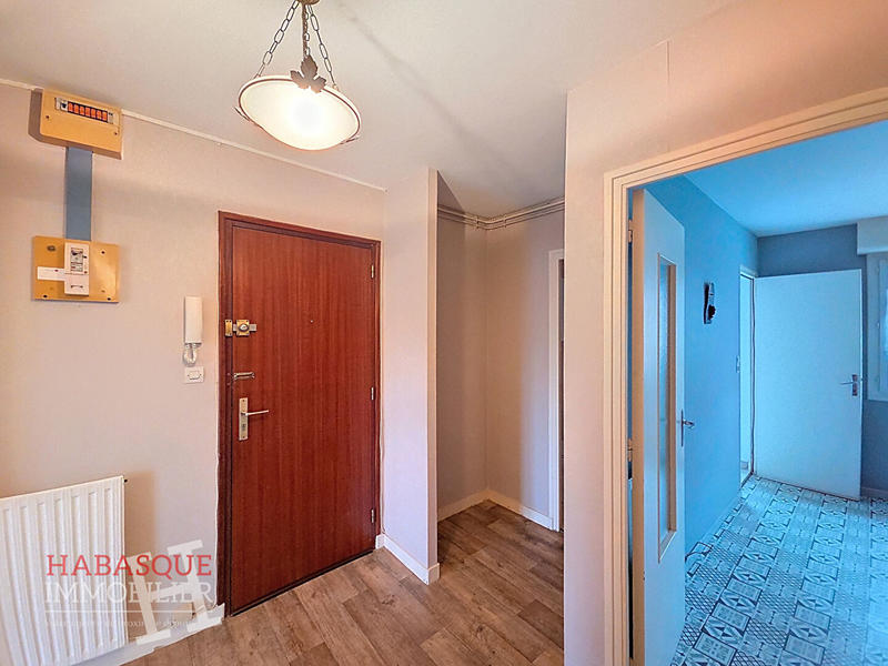 Appartement - 83 m² - 3 pièces