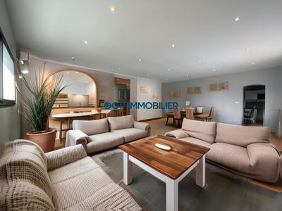 Maison contemporaine - 214 m² - 7 pièces