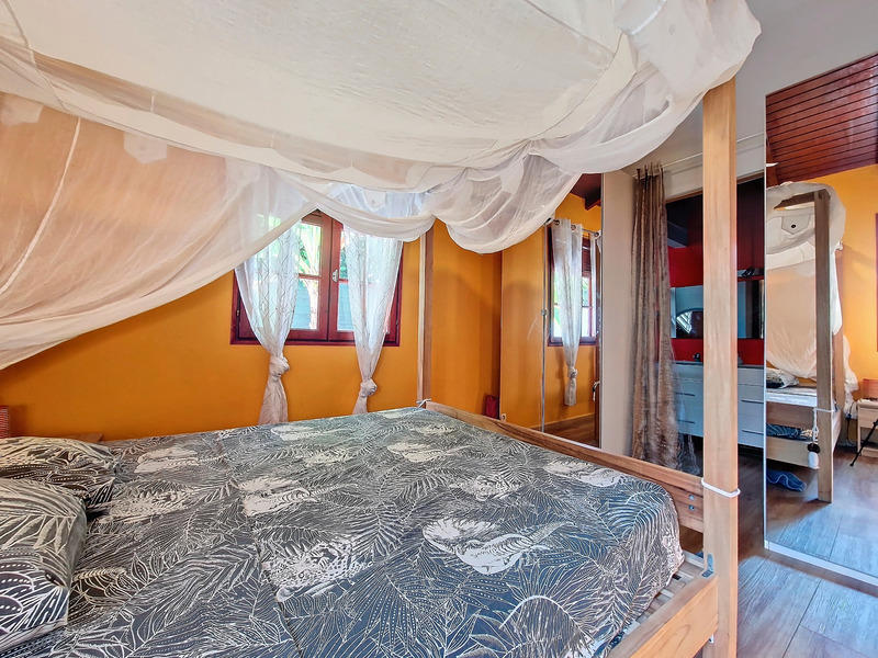 Maison - 103 m² - 5 pièces