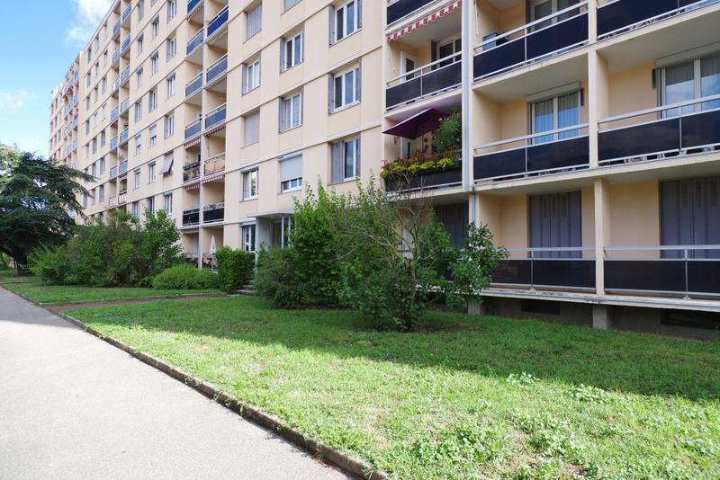 Appartement - 67 m² - 4 pièces