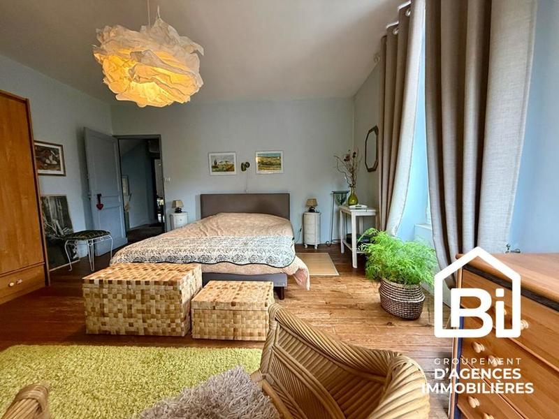 Maison en pierre - 160 m² - 7 pièces