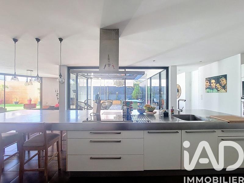 Maison - 197 m² - 6 pièces