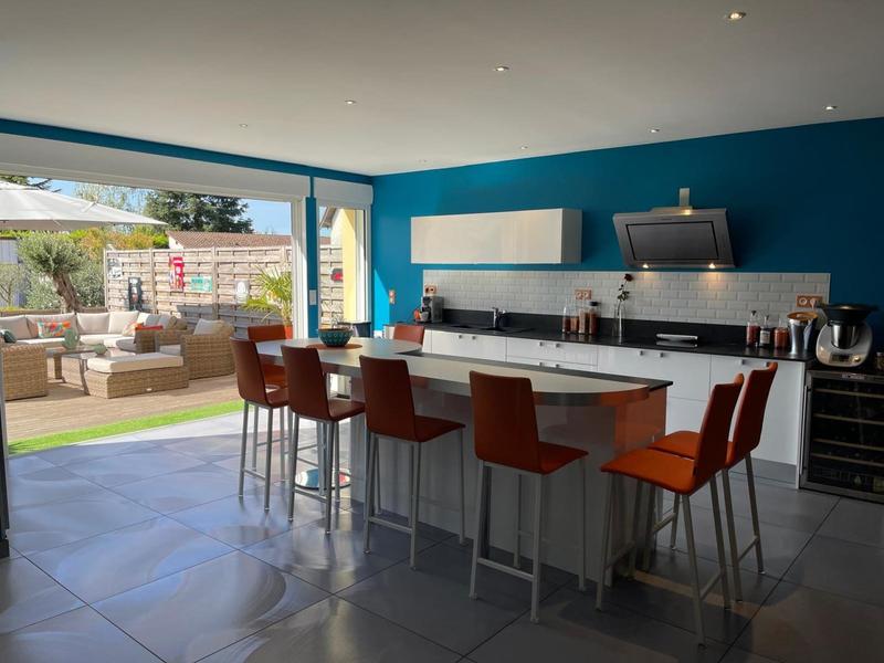 Maison - 251 m² - 4 pièces