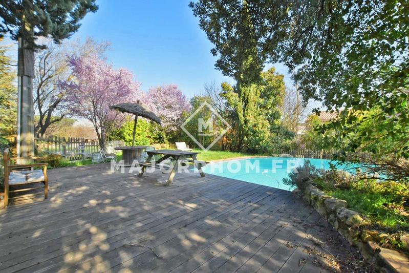 Maison - 211 m² - 6 pièces