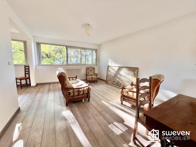 Appartement - 85 m² - 4 pièces