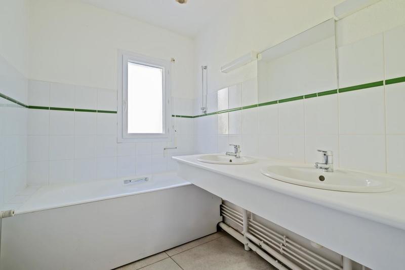 Pavillon - 138 m² - 4 pièces