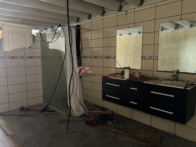 Maison - 200 m² - 6 pièces