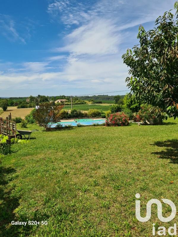 Maison - 216 m² - 10 pièces