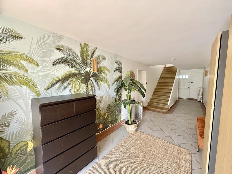 Maison - 245 m² - 8 pièces