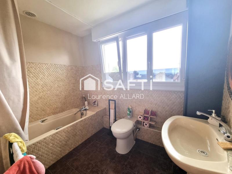 Maison - 140 m² - 7 pièces