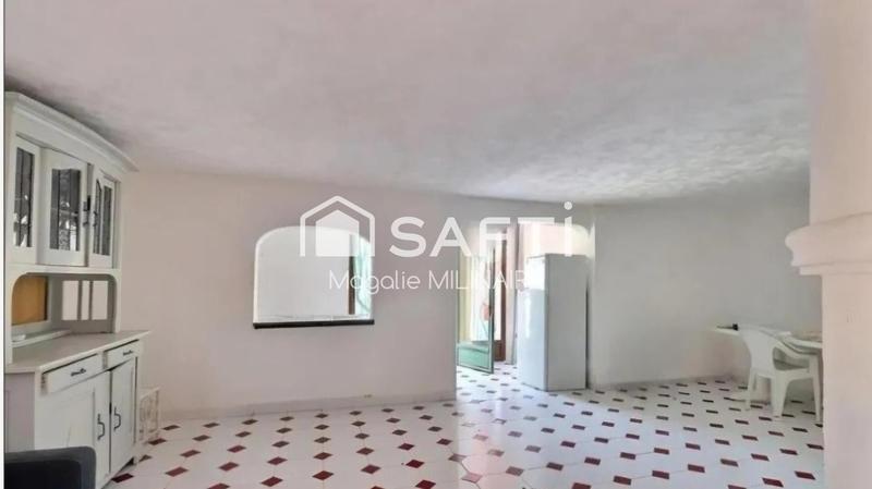 Maison - 283 m² - 10 pièces