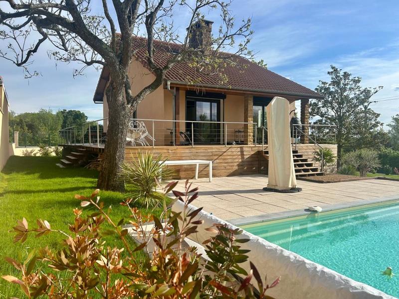 Maison - 153 m² - 7 pièces