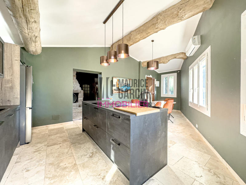 Maison - 163 m² - 5 pièces