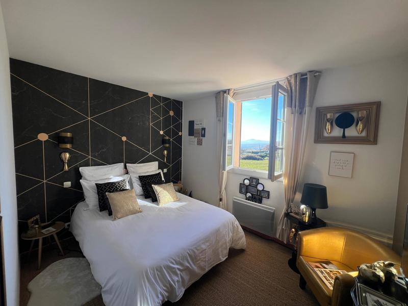 Maison - 195 m² - 7 pièces