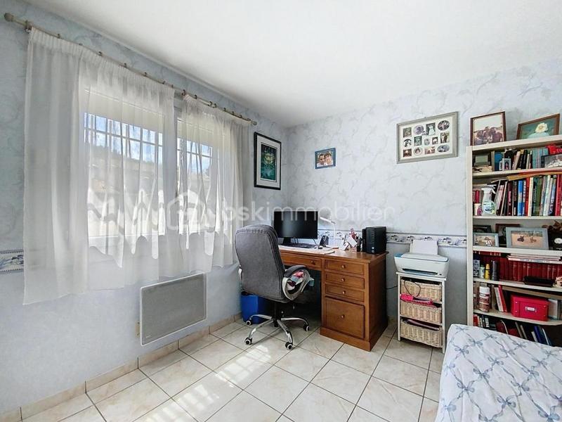 Maison traditionnelle - 92 m² - 4 pièces