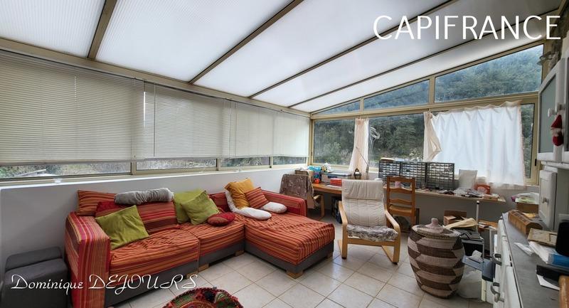 Maison - 209 m² - 8 pièces