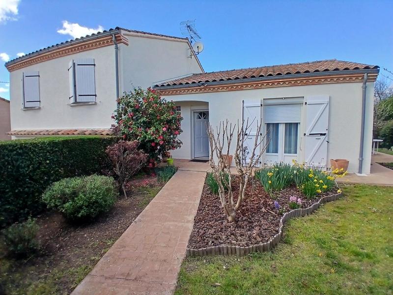 Maison - 110 m² - 4 pièces