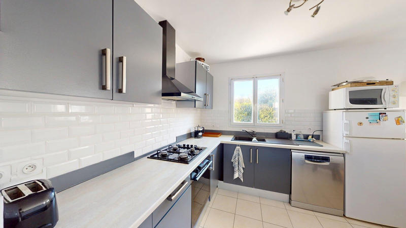 Maison - 96 m² - 3 pièces