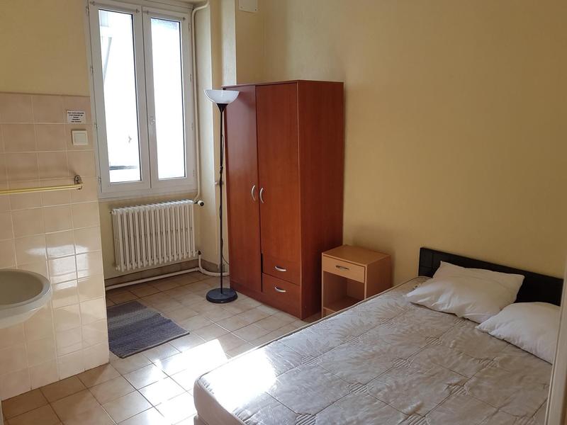 Local commercial - 270 m² - 10 pièces