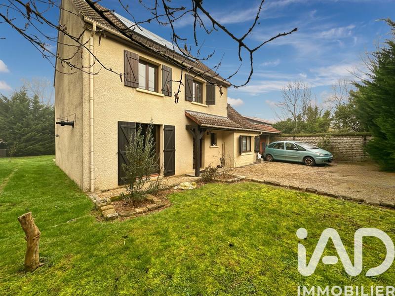 Maison - 121 m² - 6 pièces