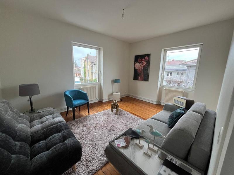 Immeuble - 225 m² - 6 pièces