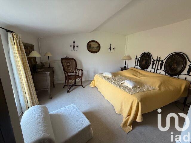 Maison - 387 m² - 13 pièces